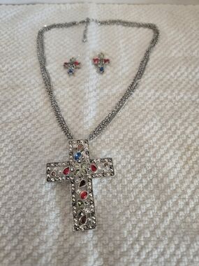 Costume Jewelery Cross Pendant Necklace with Earings